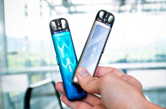 Lost Vape Ursa Nano у руці